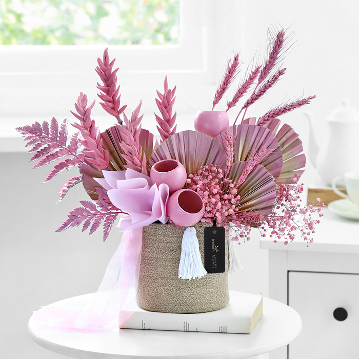 Elevate Your Home Decor with Dried Flowers