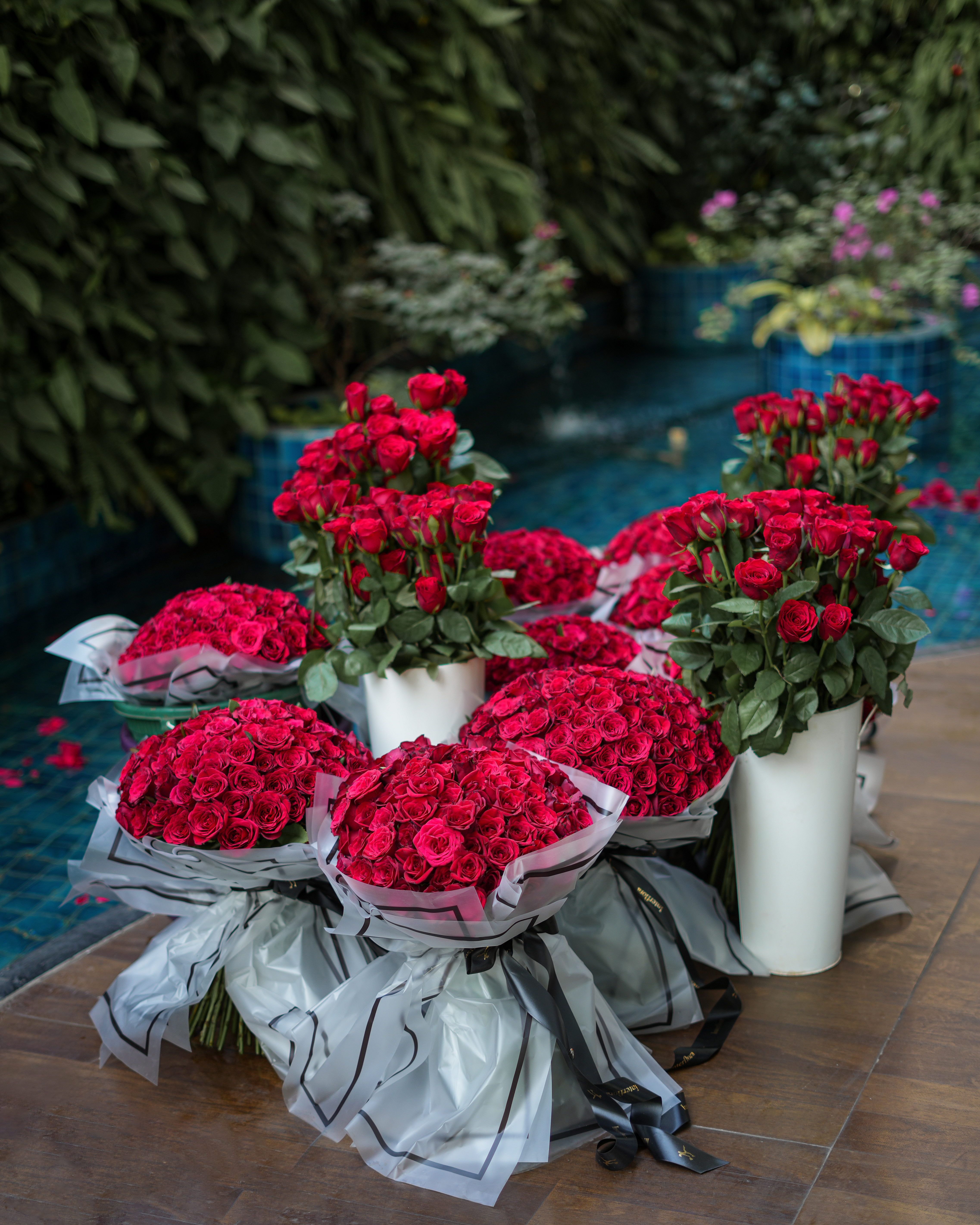 Valentine Roses Bouquet and Boxes