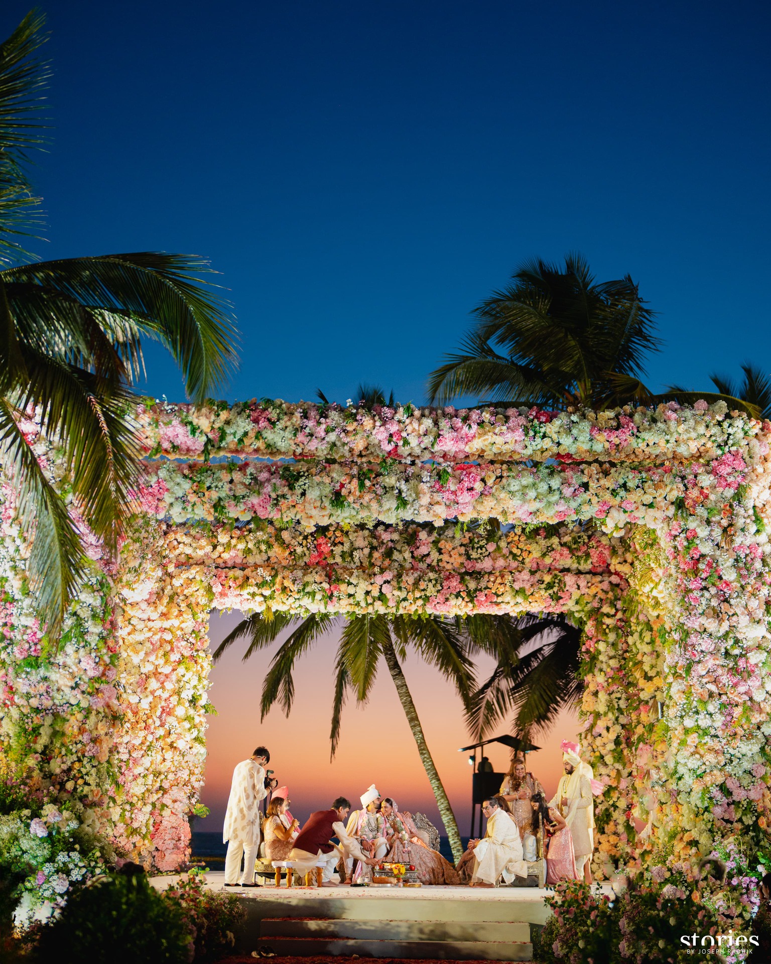 Wedding Rakul & Jackky Floral Decor by Interflora